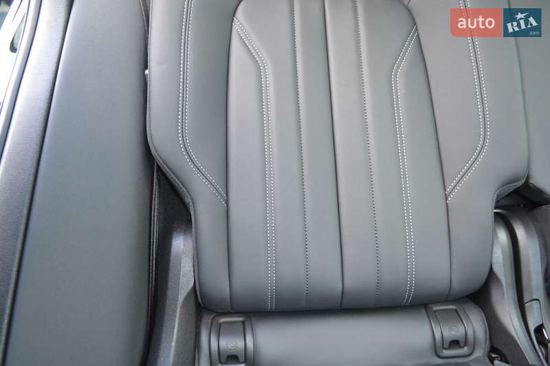 Внедорожник / Кроссовер Audi Q5 2023 в Киеве