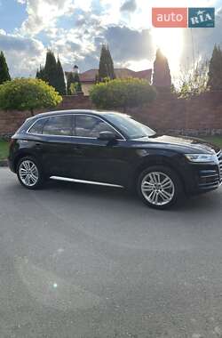 Внедорожник / Кроссовер Audi Q5 2019 в 