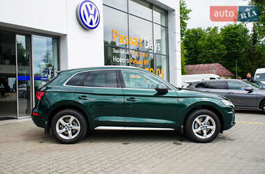 Внедорожник / Кроссовер Audi Q5 2017 в 