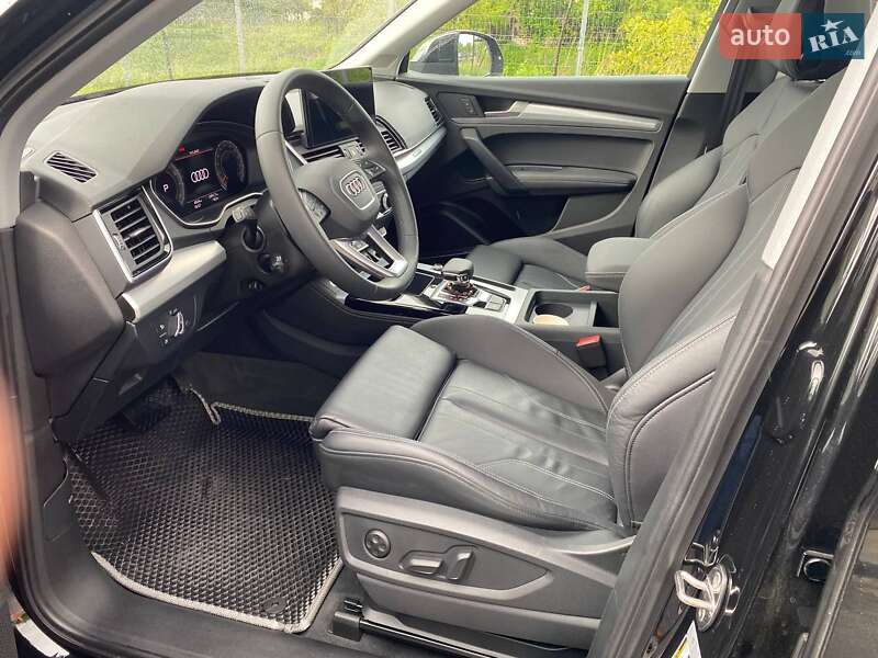 Внедорожник / Кроссовер Audi Q5 2023 в Львове