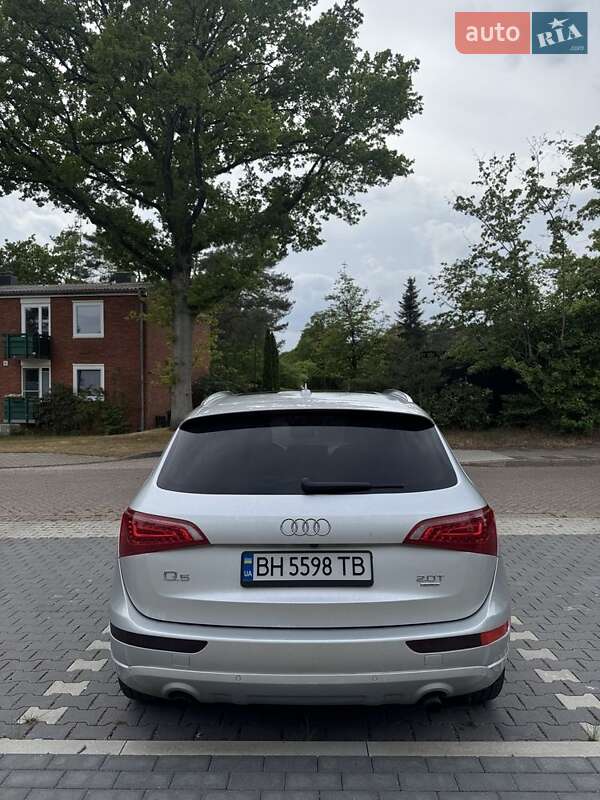 Внедорожник / Кроссовер Audi Q5 2011 в Луцке