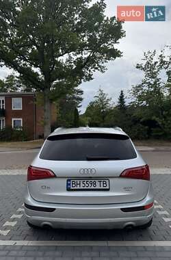 Внедорожник / Кроссовер Audi Q5 2011 в 