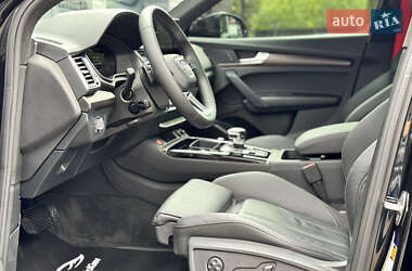 Внедорожник / Кроссовер Audi Q5 2023 в 
