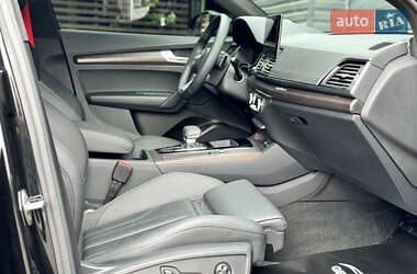 Внедорожник / Кроссовер Audi Q5 2023 в 