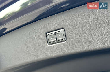Внедорожник / Кроссовер Audi Q5 2023 в 