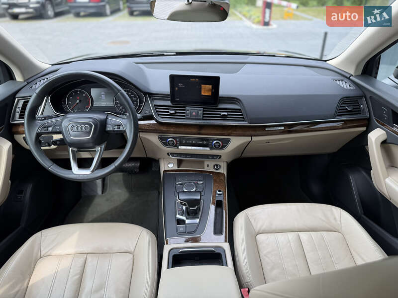 Внедорожник / Кроссовер Audi Q5 2017 в Львове
