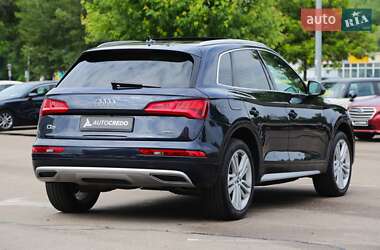 Позашляховик / Кросовер Audi Q5 2019 в 