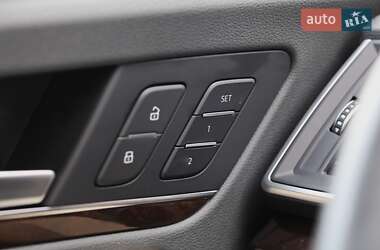 Позашляховик / Кросовер Audi Q5 2019 в 