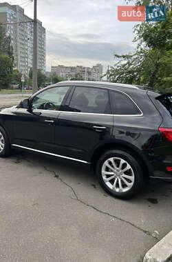 Внедорожник / Кроссовер Audi Q5 2016 в 