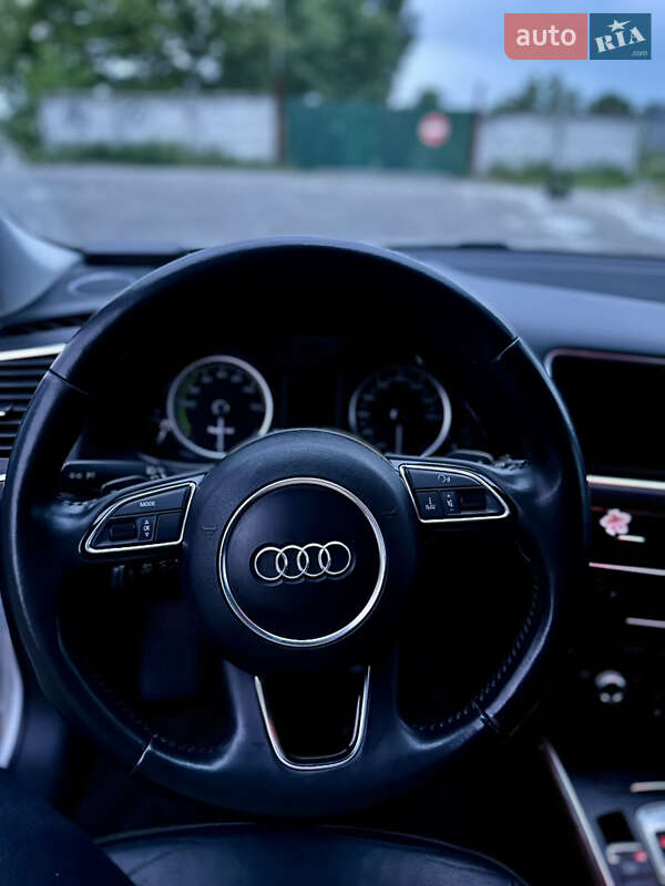 Внедорожник / Кроссовер Audi Q5 2012 в Киеве