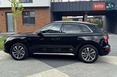 Внедорожник / Кроссовер Audi Q5 2021 в 