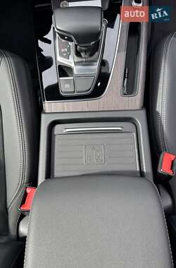 Внедорожник / Кроссовер Audi Q5 2021 в 