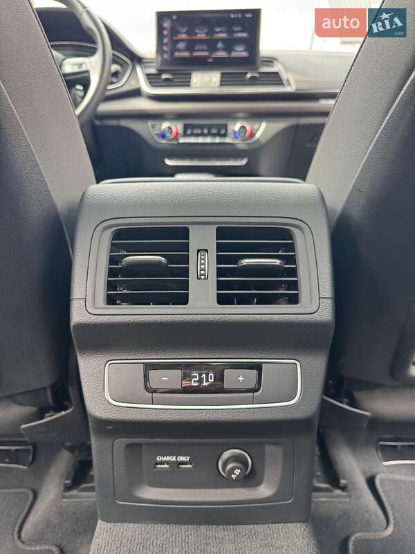 Внедорожник / Кроссовер Audi Q5 2021 в Львове