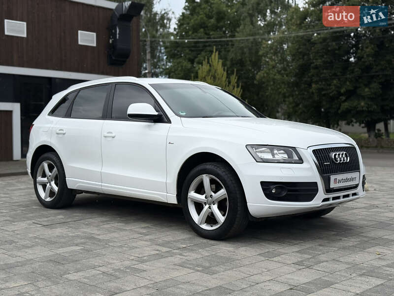 Внедорожник / Кроссовер Audi Q5 2012 в Тячеве