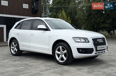 Внедорожник / Кроссовер Audi Q5 2012 в 