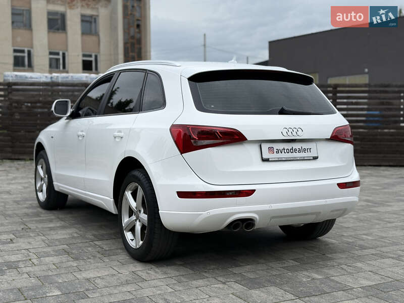 Внедорожник / Кроссовер Audi Q5 2012 в Тячеве