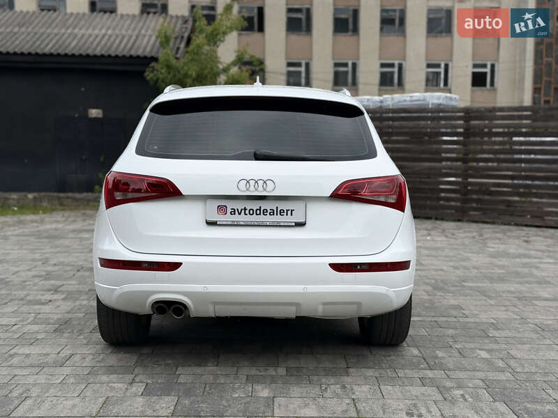 Внедорожник / Кроссовер Audi Q5 2012 в Тячеве