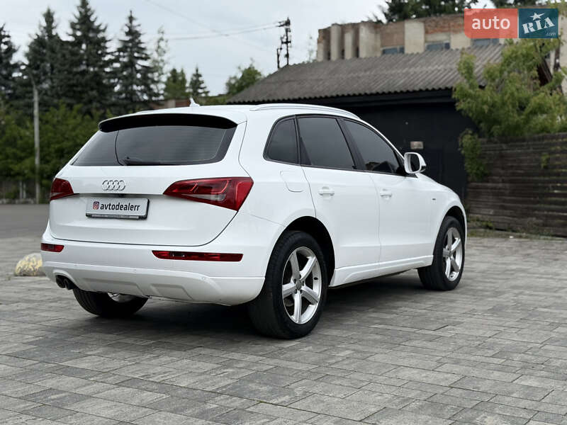 Внедорожник / Кроссовер Audi Q5 2012 в Тячеве