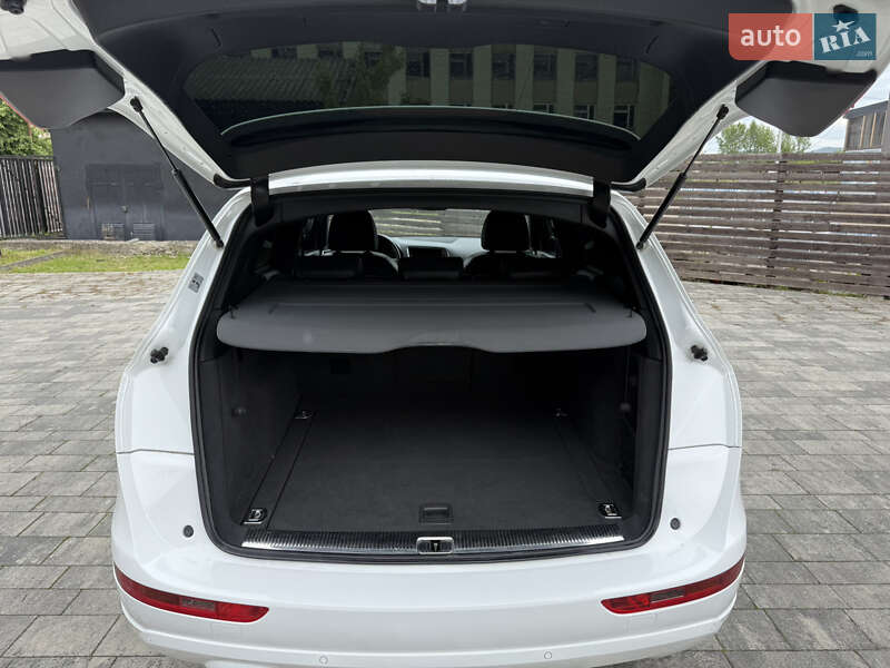 Внедорожник / Кроссовер Audi Q5 2012 в Тячеве