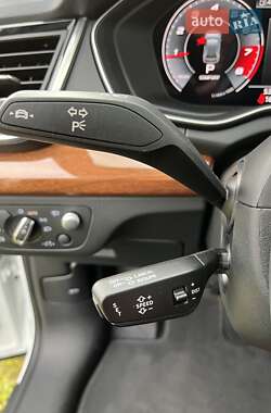 Внедорожник / Кроссовер Audi Q5 2021 в 
