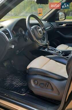 Внедорожник / Кроссовер Audi Q5 2011 в 