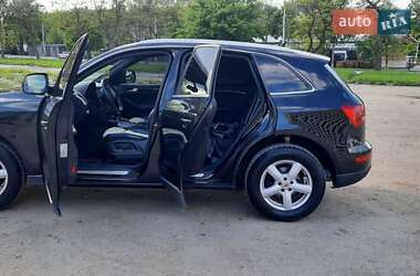 Внедорожник / Кроссовер Audi Q5 2011 в 