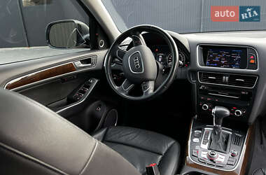 Внедорожник / Кроссовер Audi Q5 2015 в 