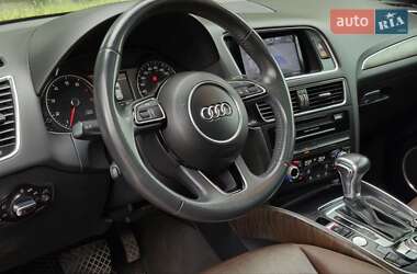 Внедорожник / Кроссовер Audi Q5 2016 в 