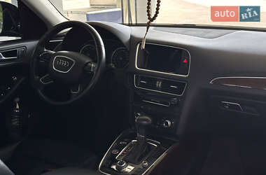 Внедорожник / Кроссовер Audi Q5 2016 в 