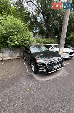 Позашляховик / Кросовер Audi Q5 2020 в Києві