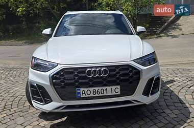 Позашляховик / Кросовер Audi Q5 2021 в Ужгороді