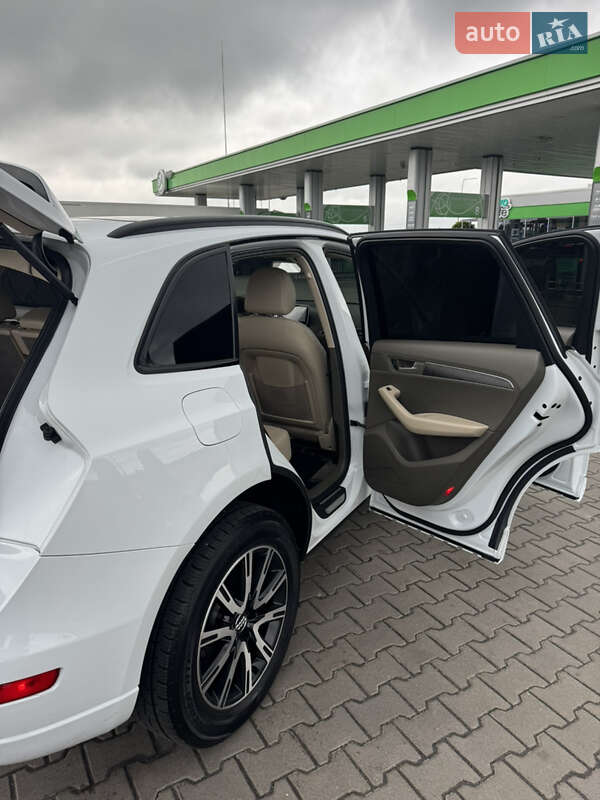 Внедорожник / Кроссовер Audi Q5 2012 в Ровно