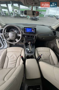Позашляховик / Кросовер Audi Q5 2012 в 