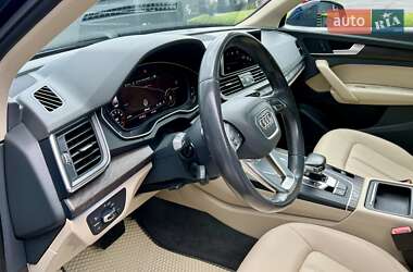 Позашляховик / Кросовер Audi Q5 2017 в 