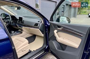 Позашляховик / Кросовер Audi Q5 2017 в 