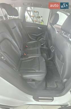 Внедорожник / Кроссовер Audi Q5 2012 в 