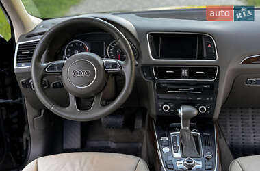 Внедорожник / Кроссовер Audi Q5 2015 в 