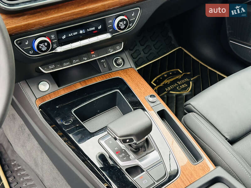 Внедорожник / Кроссовер Audi Q5 2023 в Харькове