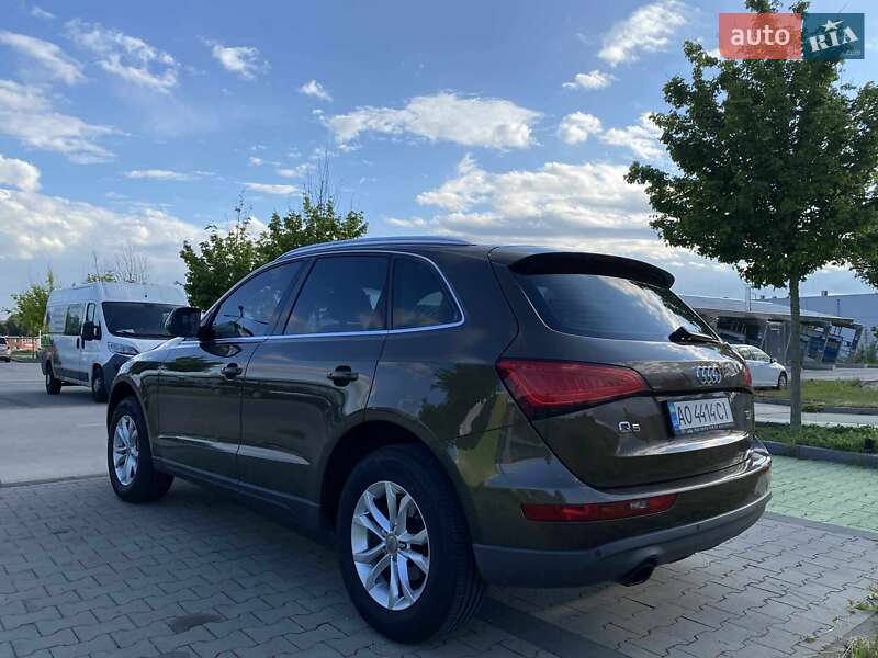 Внедорожник / Кроссовер Audi Q5 2014 в Мукачево