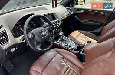 Внедорожник / Кроссовер Audi Q5 2015 в 