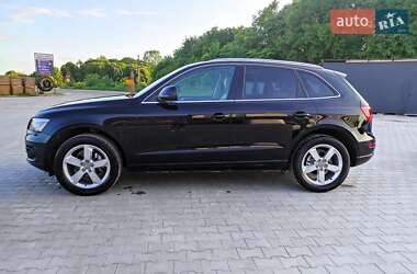 Внедорожник / Кроссовер Audi Q5 2011 в 