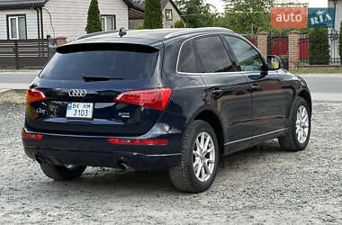 Позашляховик / Кросовер Audi Q5 2010 в 