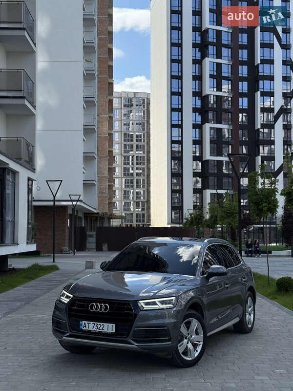Внедорожник / Кроссовер Audi Q5 2019 в Ивано-Франковске