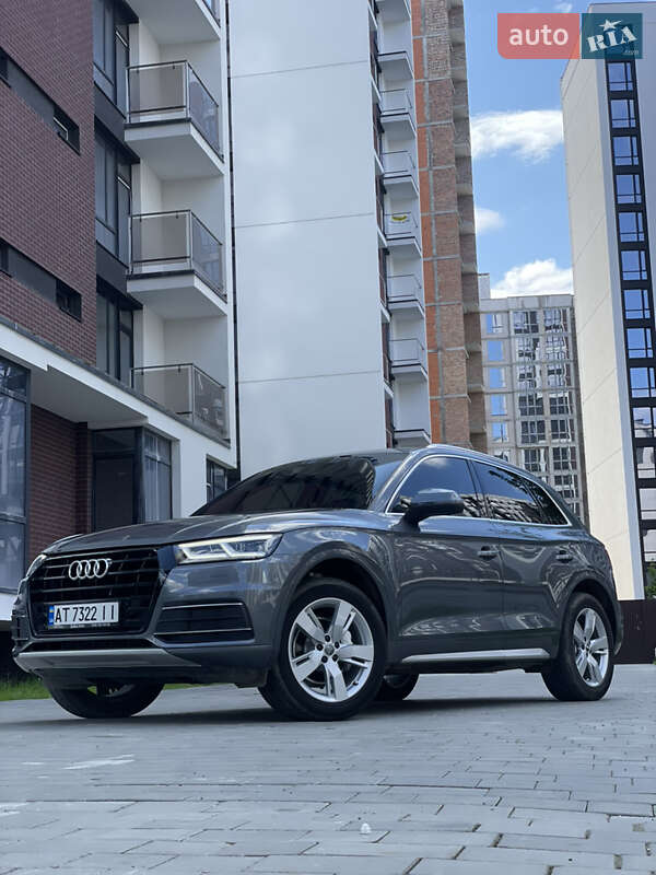 Внедорожник / Кроссовер Audi Q5 2019 в Ивано-Франковске