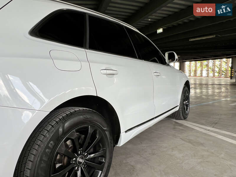 Внедорожник / Кроссовер Audi Q5 2015 в Харькове