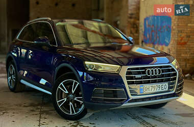 Внедорожник / Кроссовер Audi Q5 2017 в 