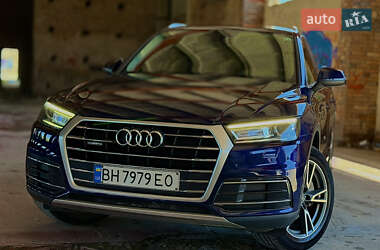 Внедорожник / Кроссовер Audi Q5 2017 в 