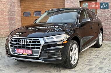 Внедорожник / Кроссовер Audi Q5 2020 в 