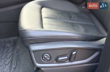 Внедорожник / Кроссовер Audi Q5 2020 в 