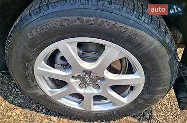Позашляховик / Кросовер Audi Q5 2013 в 